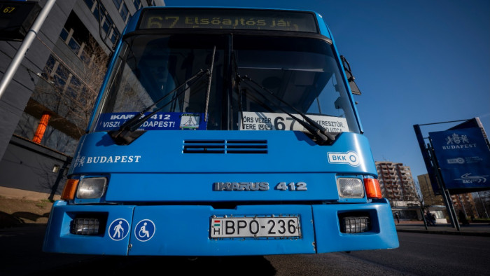 Végleg elbúcsúzik a legendás budapesti busz a forgalomtól – fotók