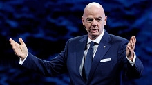 Infantino szerint a FIFA nem keres a folyadékpótlási szüneteken