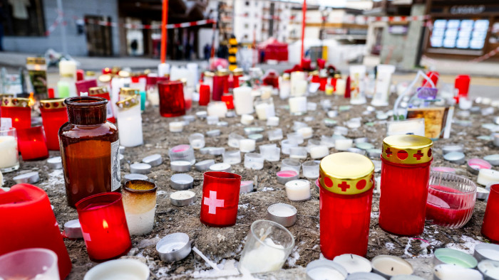 Svájci tűz: döbbenetes számok érkeztek, még 80 sérült állapota válságos