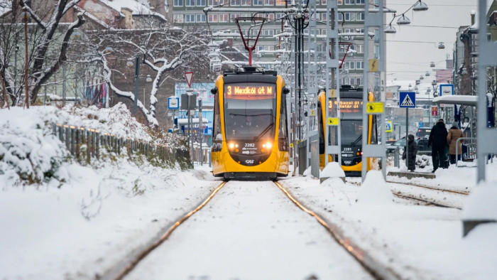 Ismét egy új villamos állt szolgálatba Budapesten