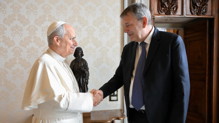 Izrael lerombolja az ENSZ épületegyüttesét Jeruzsálemben