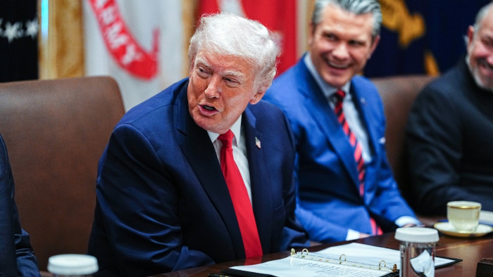 Trump kérésére elhallgathatnak az orosz fegyverek – reagált Zelenszkij