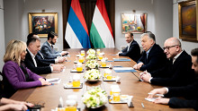 Orbán Viktor máris tárgyalni sietett