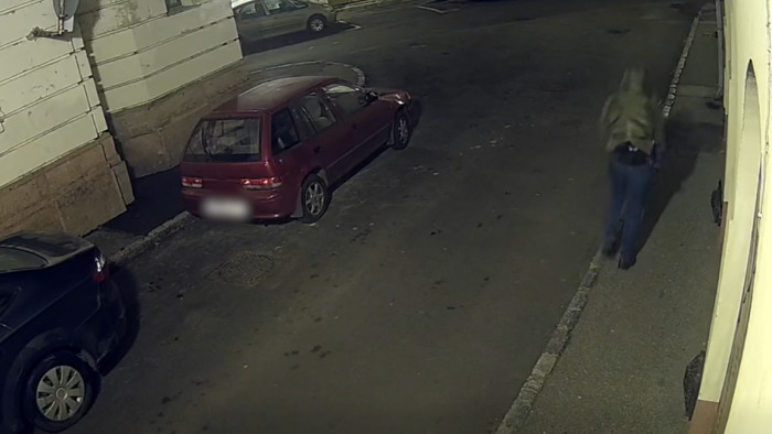 Világát sem tudta, de jókora kárt hagyott maga után – videó