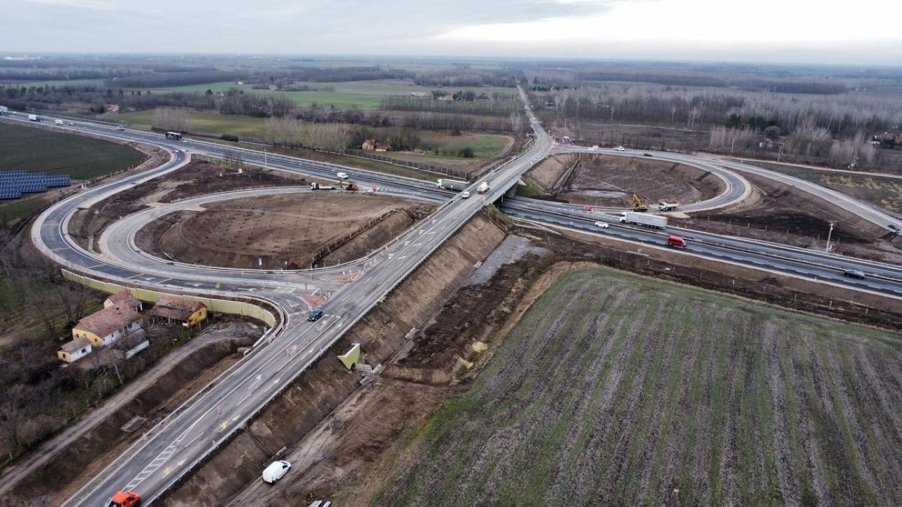 Megnyílik egy 15 hónapon át épített csomópont.