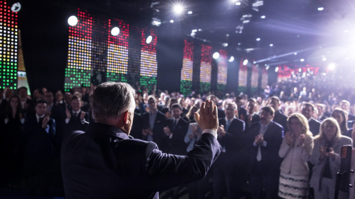 Hírességek, akik Orbán Viktort hallgatták