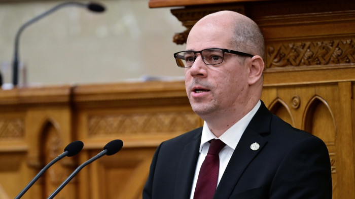 Legfőbb ügyész: az adatmennyiséggel indokolható az MNB-ügy nyomozásának hossza