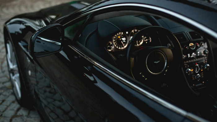 Drasztikus lépés a legendás sportautó-gyártónál