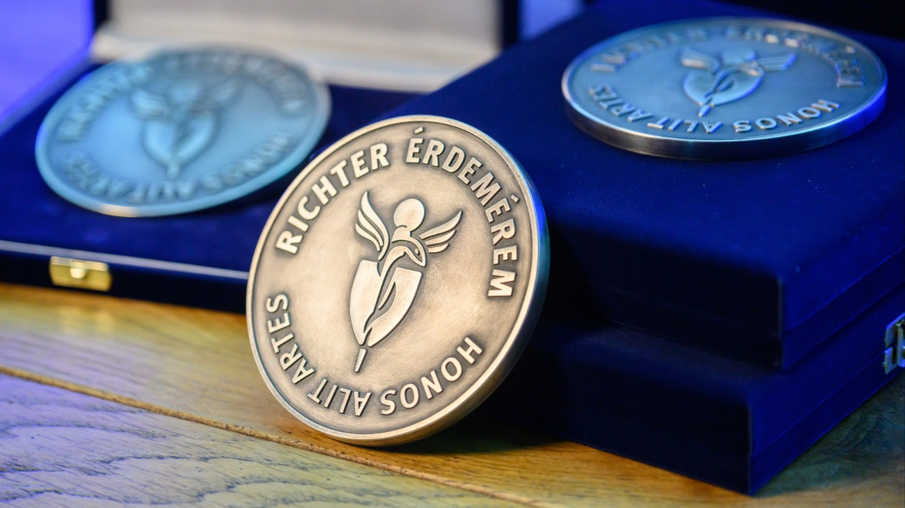 Vasárnap éjfélig pályázhatnak a szakorvosok erre a rangos díjra