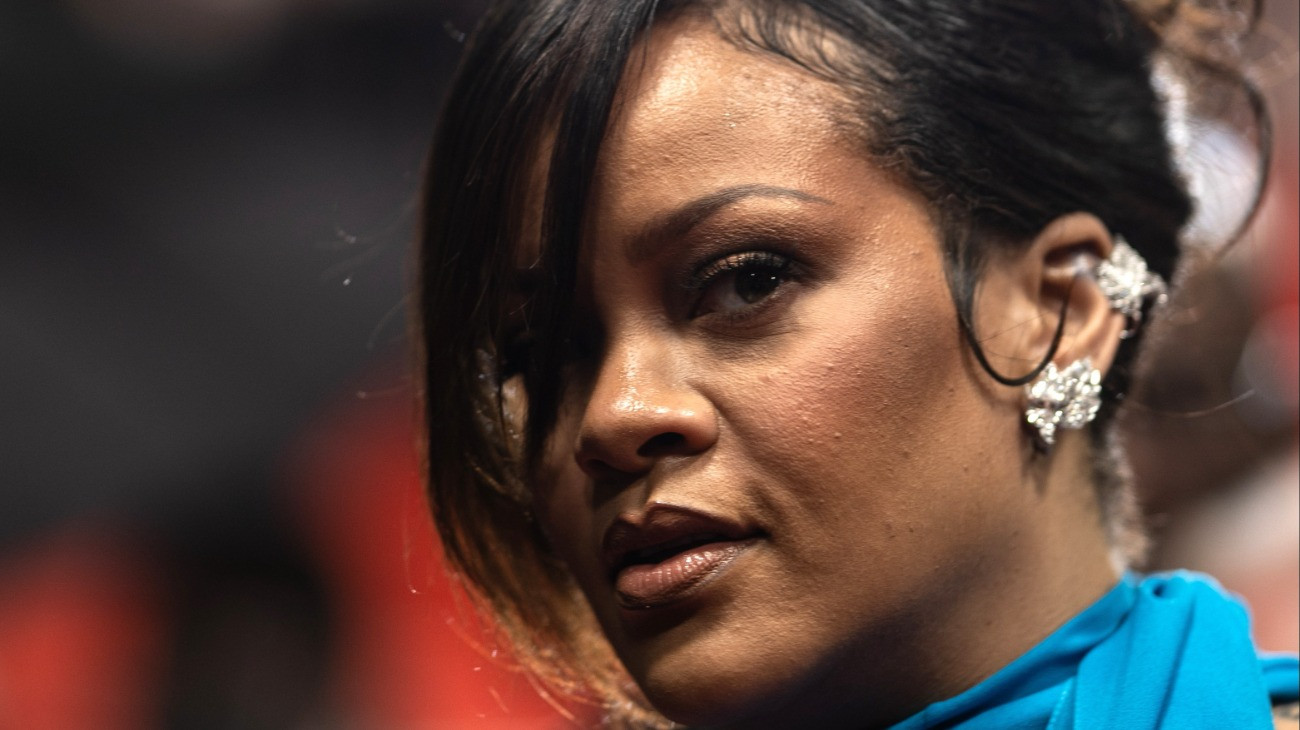 Rihanna barbadosi énekesnõ-színésznõ a Highest 2 Lowest címû film bemutatóján a 78. Cannes-i Nemzetközi Filmfesztiválon 2025. május 19-én.
