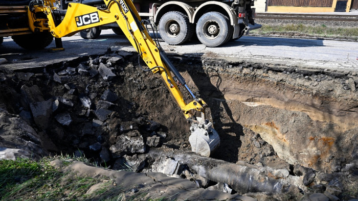 Vízhiány Budapesten, napokig tart még a javítás