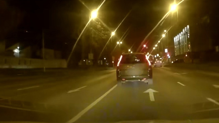 Háromnegyed óráig bírta a két sofőr a hajszát Budapesten – videó