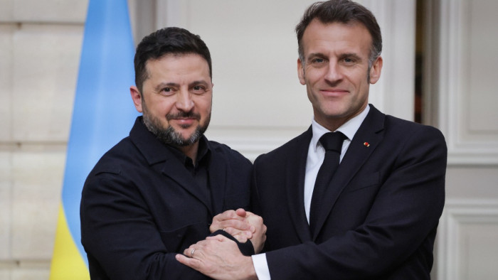 Macron is véleményt mondott a Barátság vezetékről