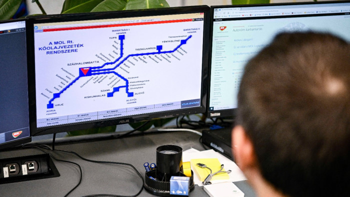 Reagált a Janaf a magyar-szlovák feljelentésre, kilenc olajszállítót is megemlítettek