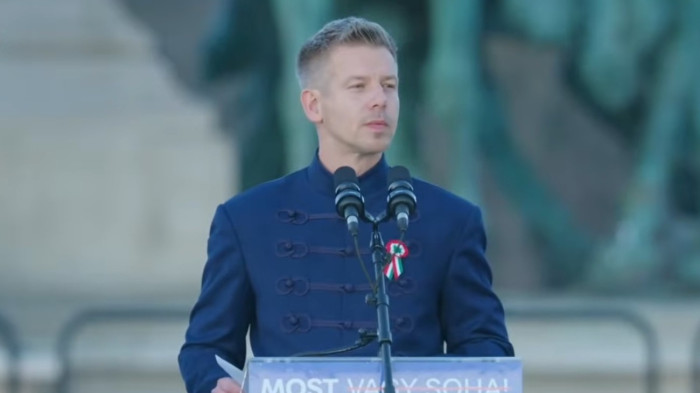 Magyar Péter Kecskeméten: Orbán Viktor álljon ki egy nyílt, egyenes vitára!