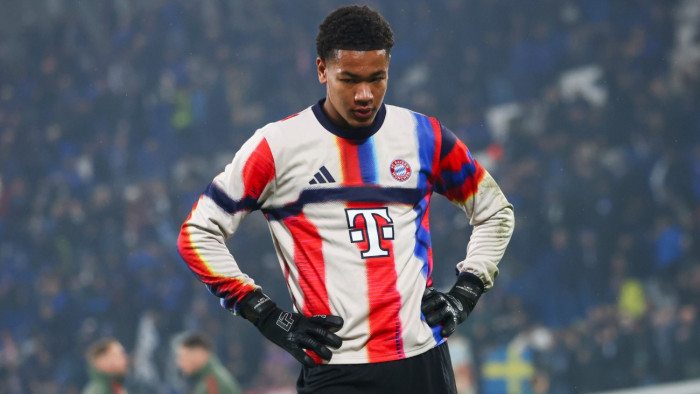 Egy 16 éves újonc a Bayern egyetlen hadrafogható kapusa