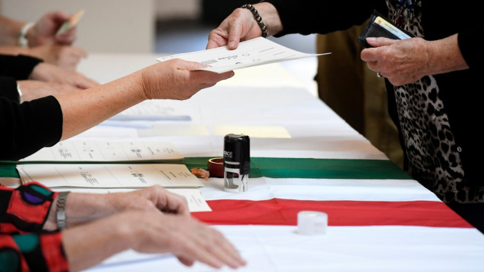 Csatatér: Dunaújvárosban hármas csata lesz, a Dunai Vasmű a fő kampánytéma az országgyűlési választáson