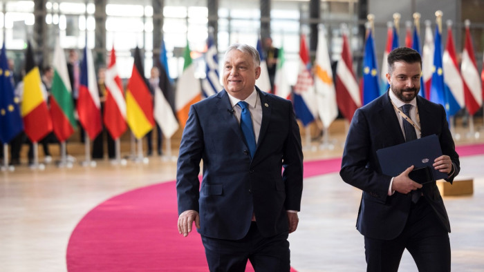 Orbán Viktor nem engedett, két ország sem írta alá az Ukrajnával kapcsolatos zárónyilatkozatot az EU-csúcson