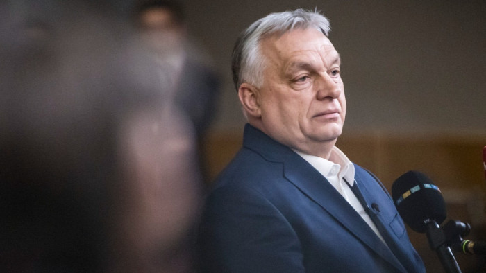 Választmány: Orbán Viktor felajánlotta lemondását, de nem fogadták el