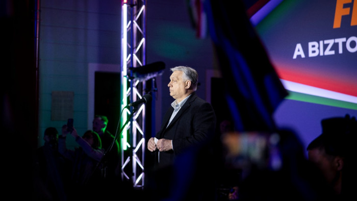 Orbán Viktor: a nemzeti összefogás az egyetlen erő, ami képes megvédeni a magyarok pénzét