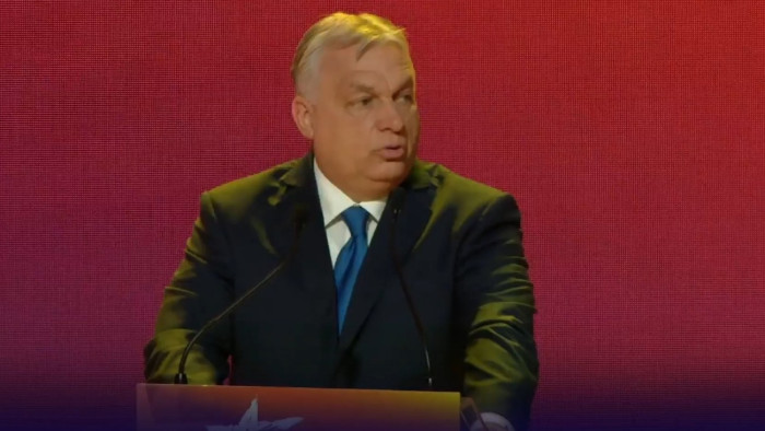 Orbán Viktor: biztosítjuk a körülményeket, hogy ne kelljen másra figyelniük, mint a munkájukra