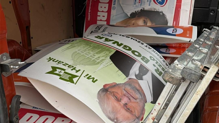Csömörön beavatkoztak a választási plakátharcba