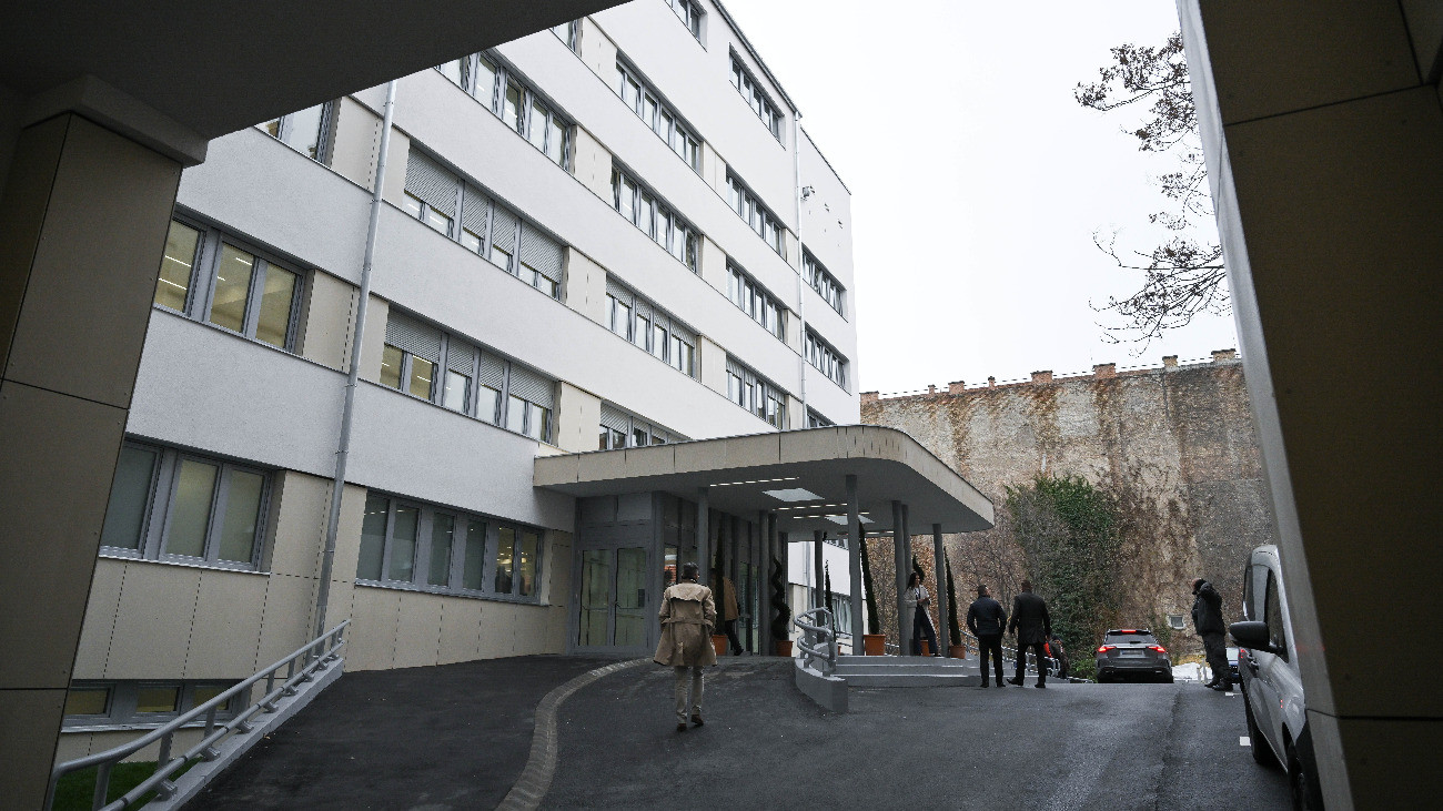 Történelmi múlt, 21. századi körülmények: átadták a Szent Rókus Egészségközpontot