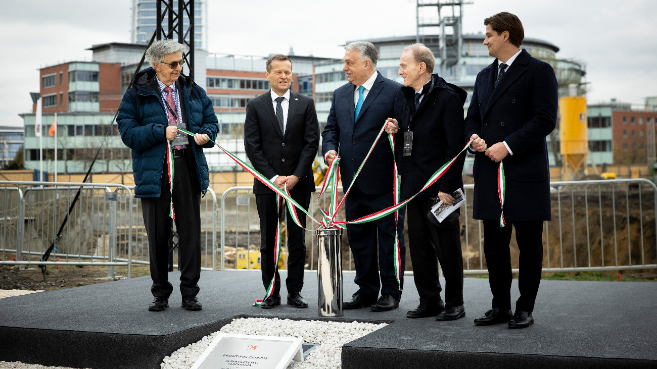 Orbán Viktor: Magyarországnak a saját érdekeit kell követnie