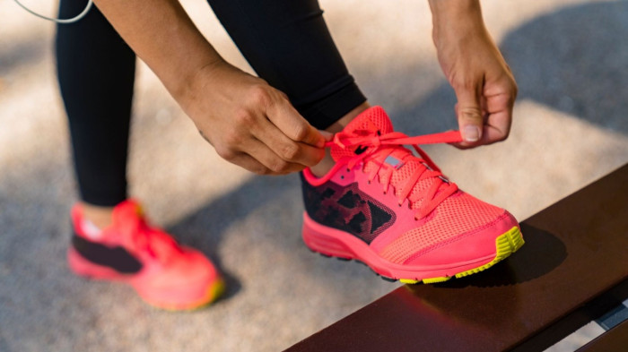 A futócipők világa: miért vált ez a lábbeli a modern gardrób alapkövévé? (x)