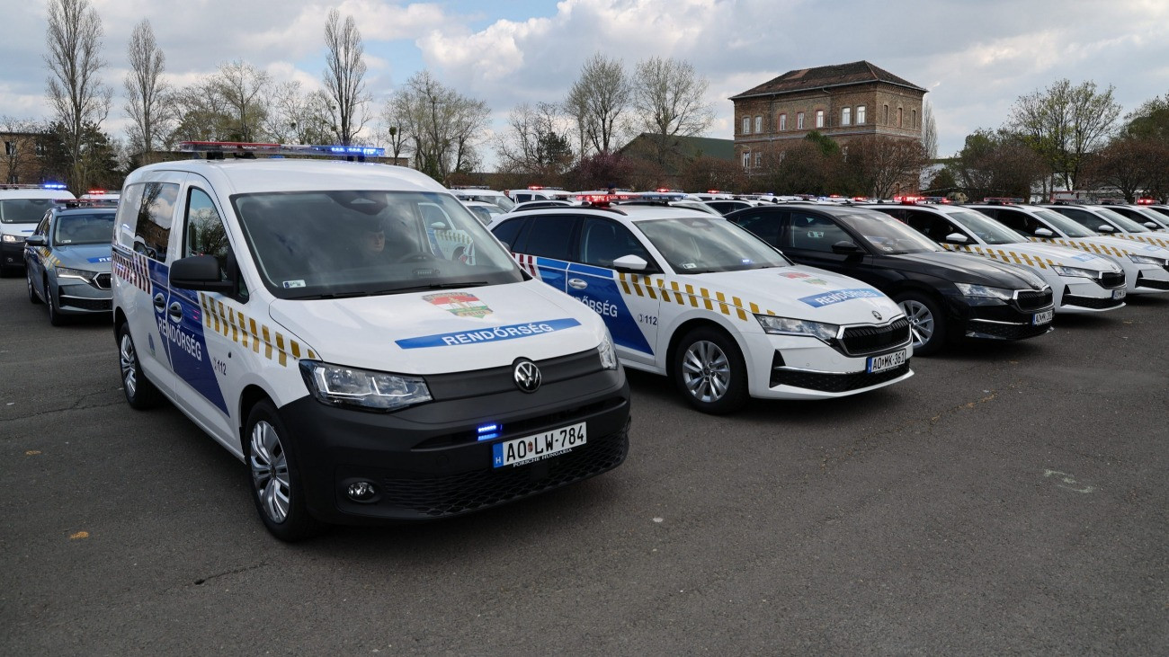 Rendőrségi autók milliárdokért