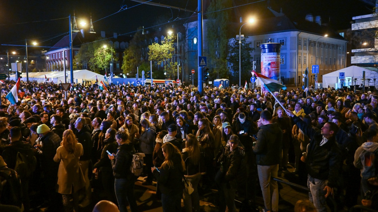 Volodimir Zelenszkij is üzent – sorban érkeznek a gratulációk a Tisza Párthoz