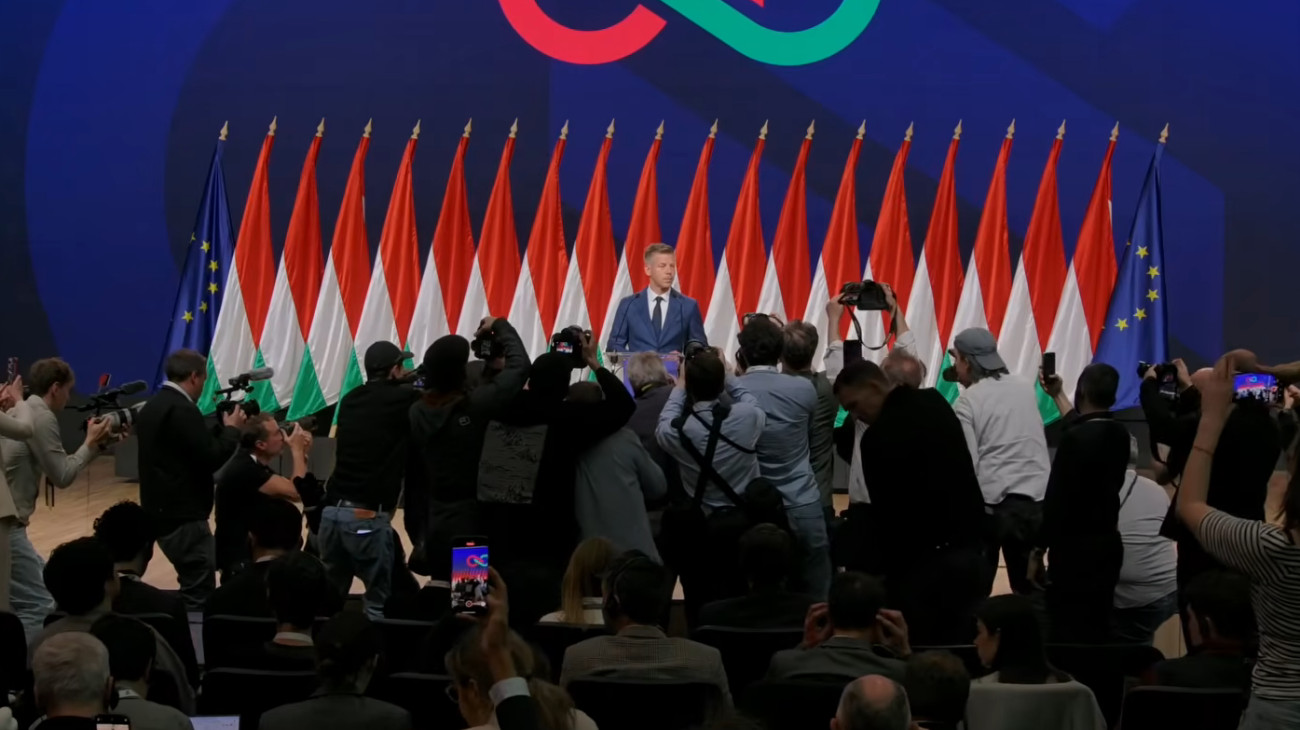 Élőben Magyar Péter nemzetközi sajtótájékoztatójáról