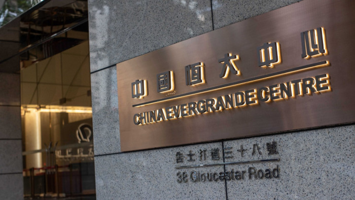 Evergrande-botrány: további vádak és egy beismerés