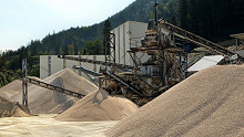 A Kormányhivatal vizsgálja az ausztriai bányákból származó zúzottkő ügyét