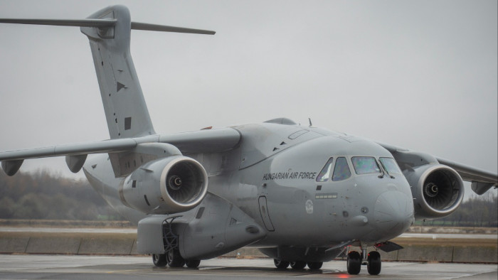 Magyar katonák afrikai hadgyakorlatra repültek