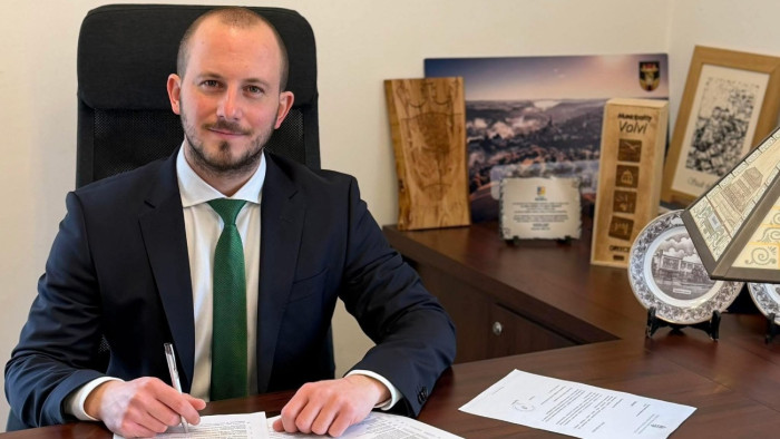 Üzent a bűnügyi felügyeletbe került halásztelki polgármester