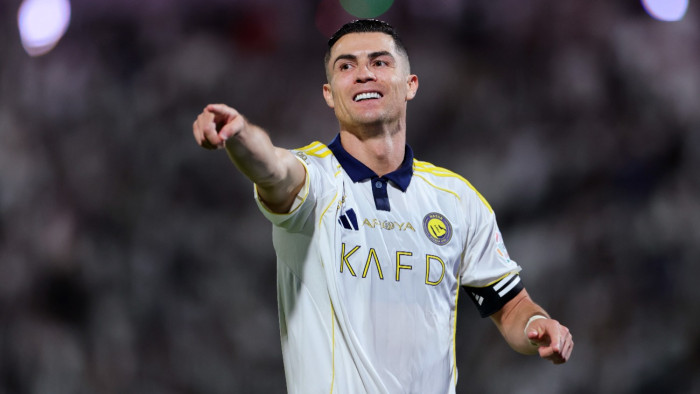 CR7: itt a 100! – Videó