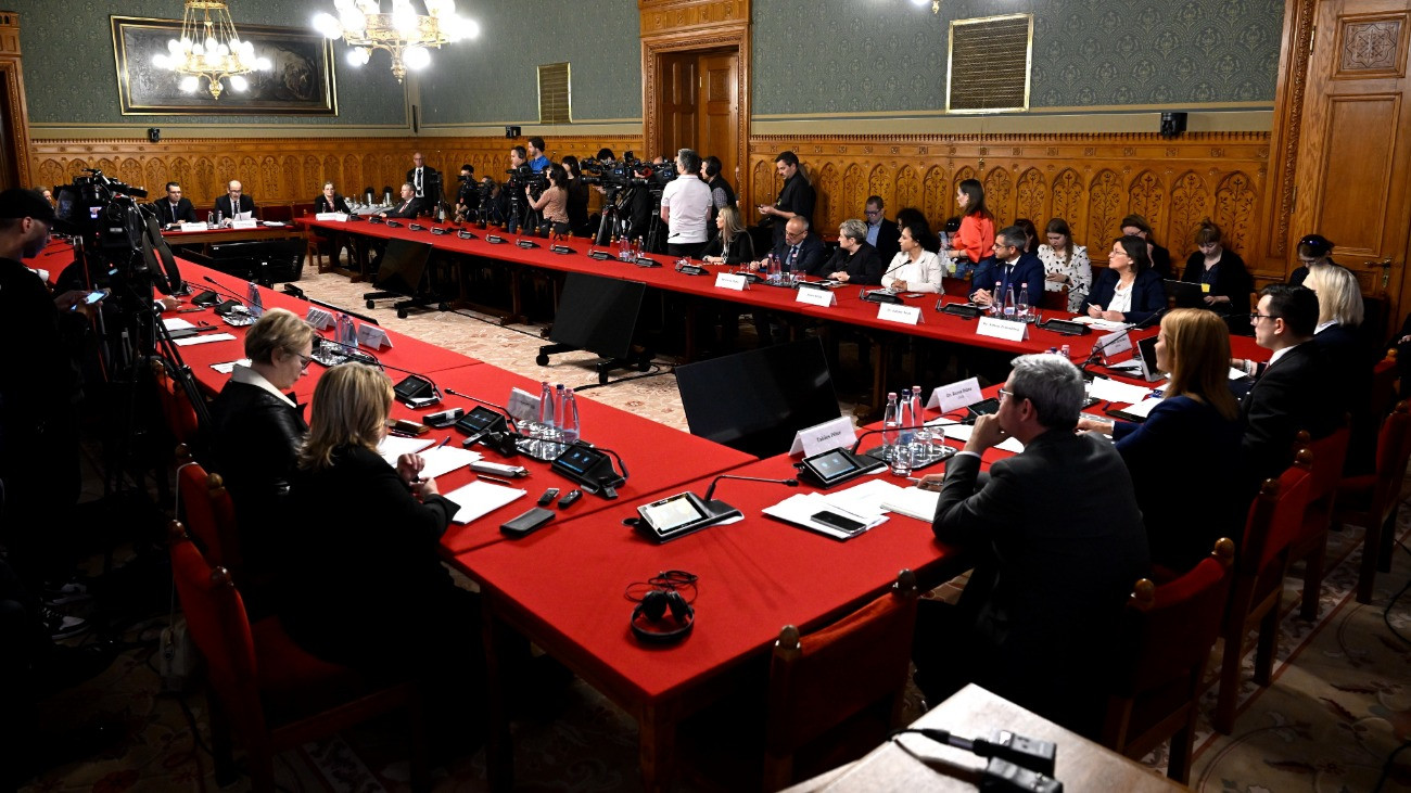 Hegedűs Zsolt: „beteg a magyar egészségügy” – átalakul a mentőszolgálat, az új miniszter egy államtitkárt is megnevezett