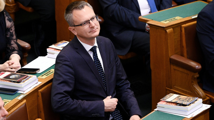 Rétvári Bence elmondta, hogyan szavaz a KDNP a parlamenti bizottsági meghallgatásokon