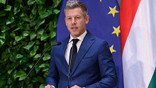 Magyar Péter rendkívüli sajtótájékoztatót tart kedd reggel