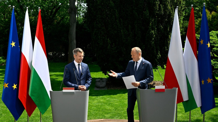 Donald Tusk az orosz energiafüggőségről is beszélt Magyar Péterrel a lengyelországi tárgyalásokon