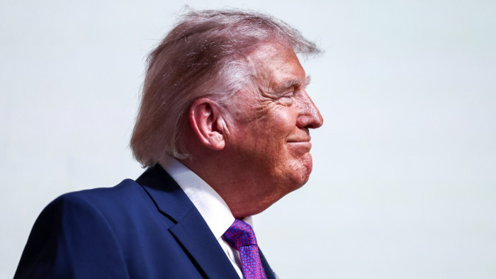Iráni hajók keltek át a blokádzónán, Donald Trump akár gyorsíthat is