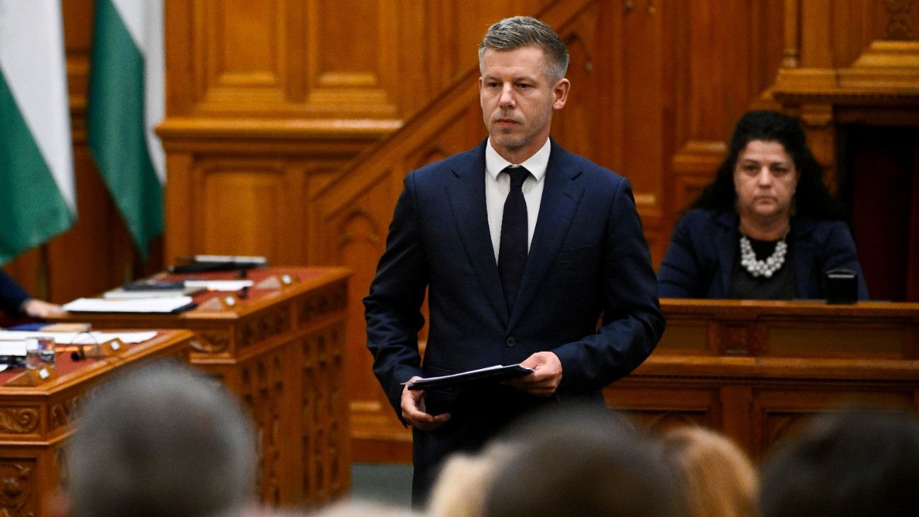 Magyar Péter az Országgyűlésben: a gyermekek védelméről beszél a kormányfő