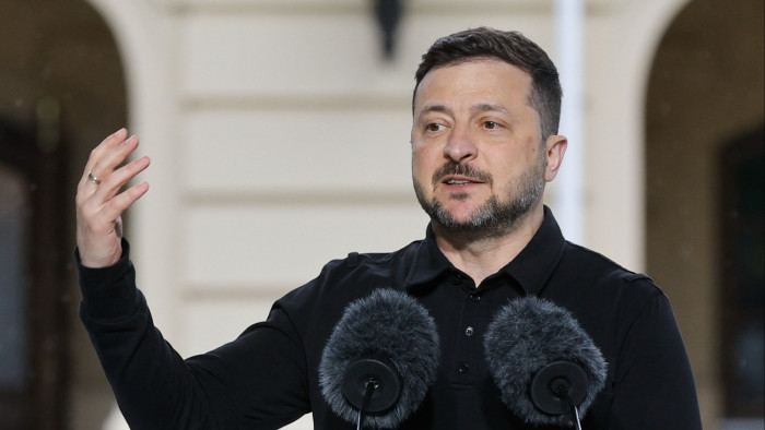 40 napos offenzívát rendelt el Volodimir Zelenszkij Oroszország ellen