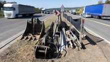 Vitézy Dávid furcsaságokat talált a sztrádák szakaszos lezárása körül, közbelép
