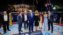 Ketrecharcos aréna lett a Fehér Ház kertjéből Donald Trump születésnapján – képek