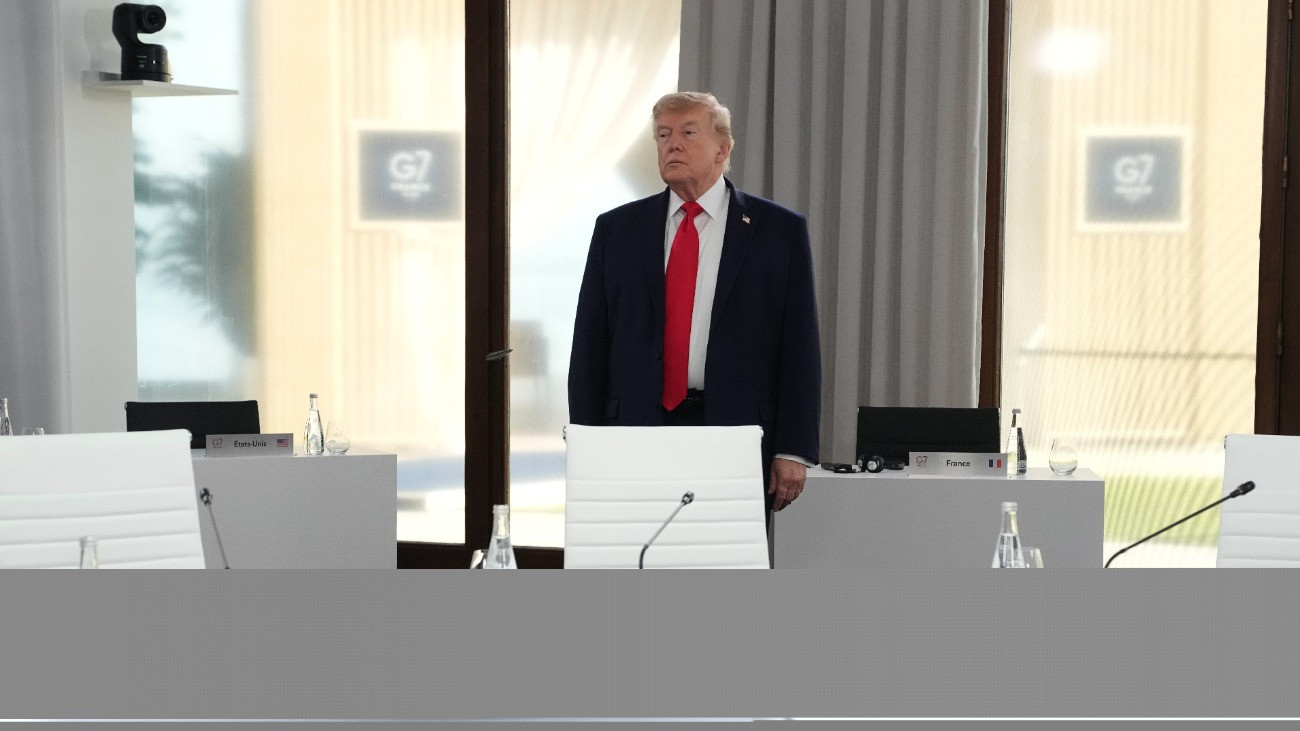 Donald Trump amerikai elnök a világ iparilag legfejlettebb hét államát tömörítõ csoport, a G7 csúcstalálkozóján a franciaországi Evian-les-Bains-ben 2026. június 16-án.MTI/EPA/AP pool/Thibault Camus