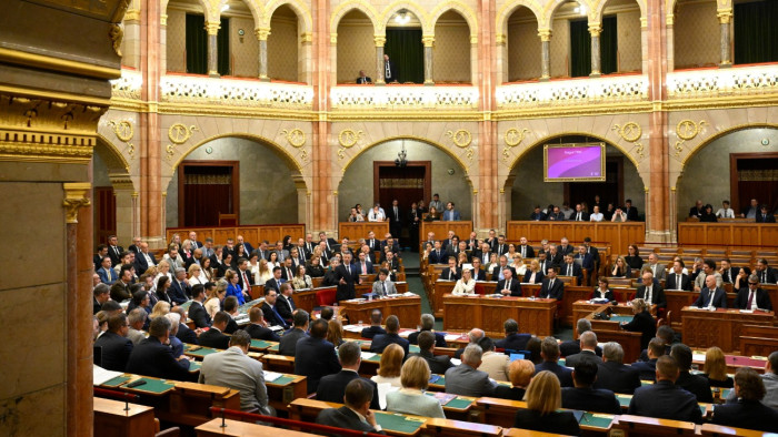 Társadalmi egyeztetés miatt később alakul meg a vagyonvisszaszerzési hivatal – a nap hírei