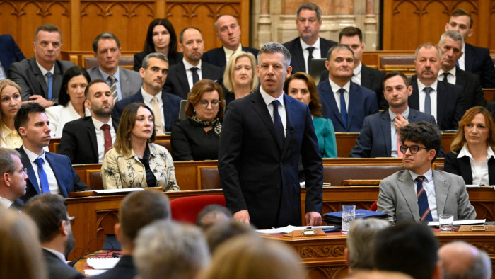 Így reagáltak a frakcióvezetők Magyar Péter beszédére