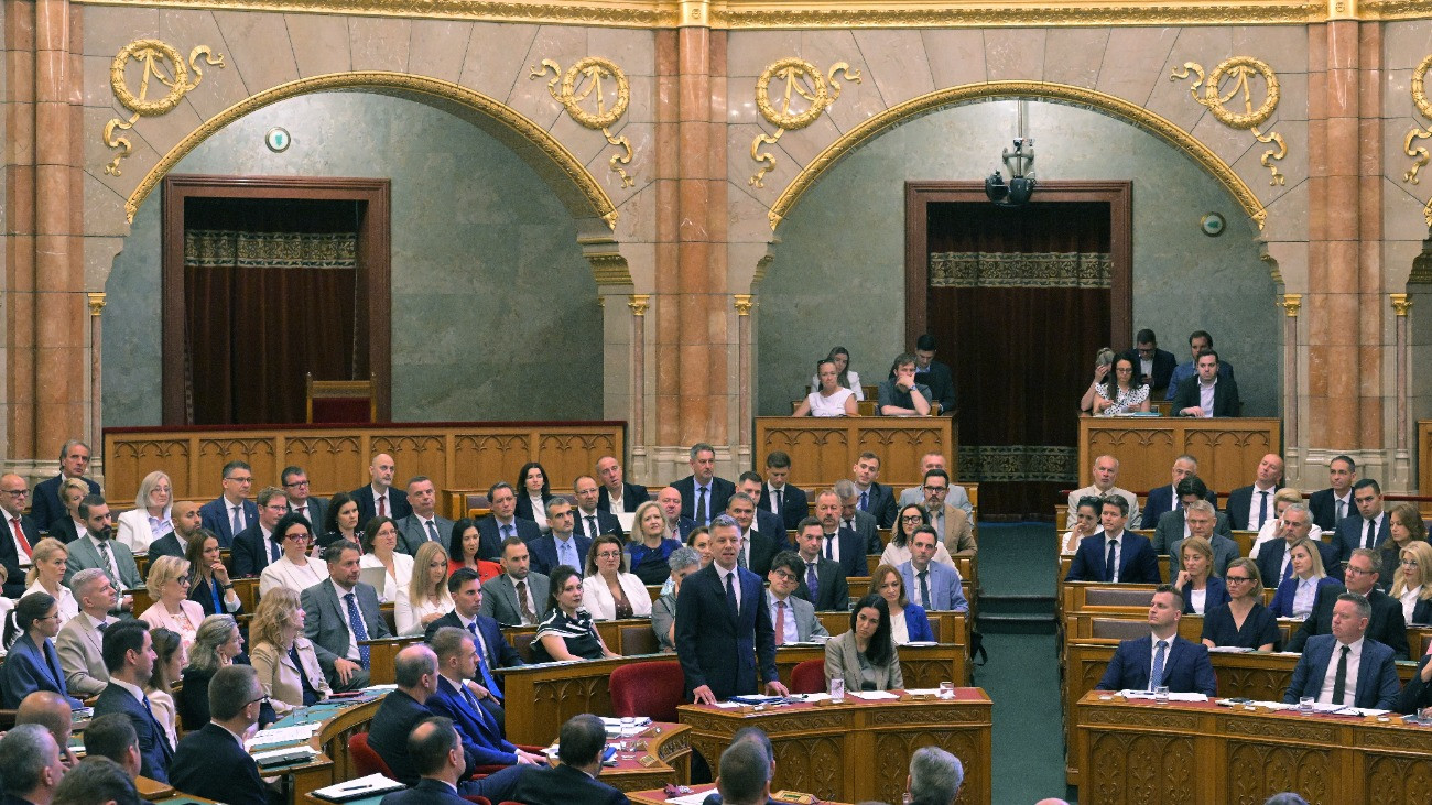 Megszavazta az Országgyűlés: búcsú a védett üzemanyagártól